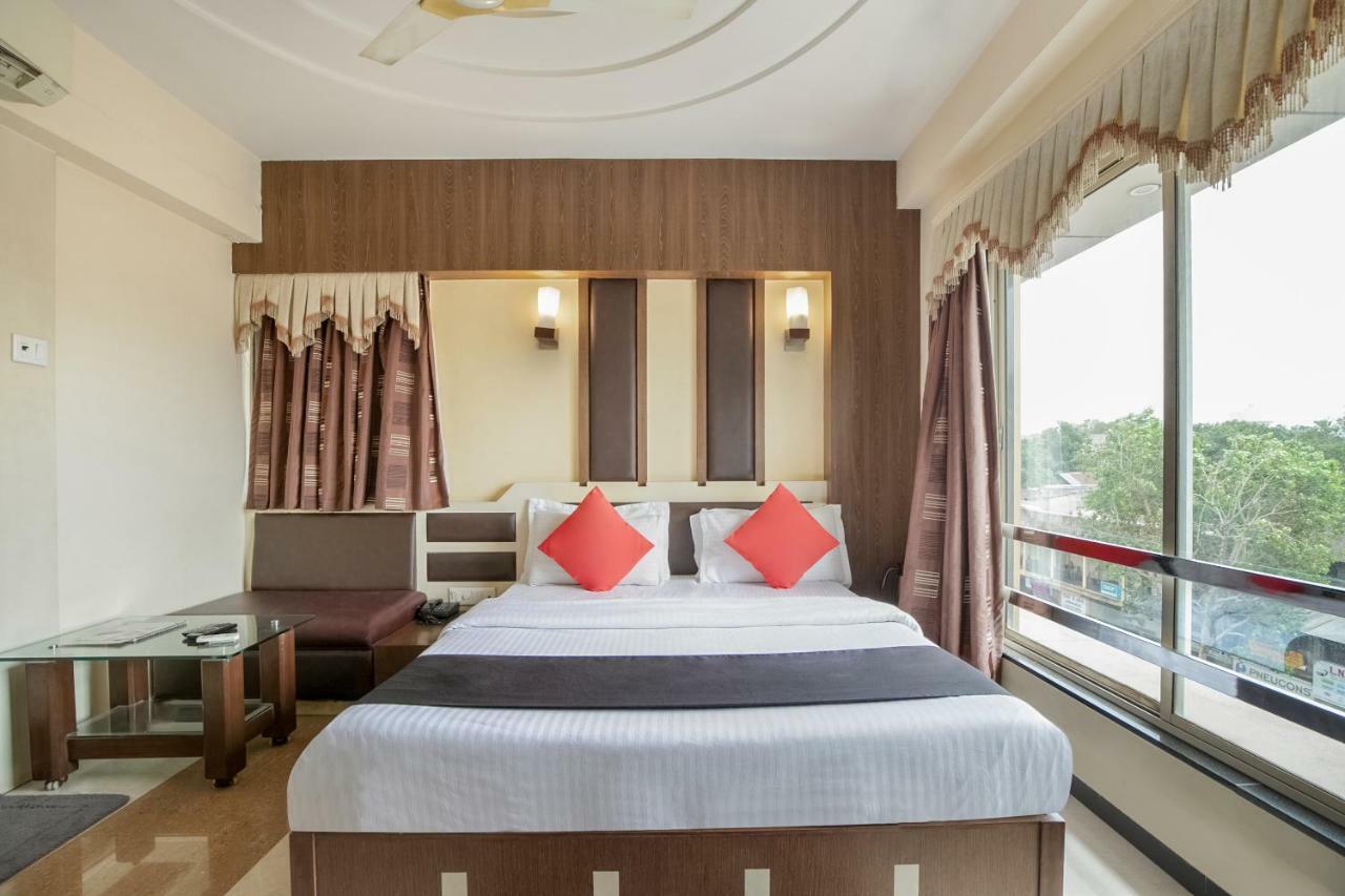 Capital O 978 Marshall The Hotel Ahmedabad Ngoại thất bức ảnh