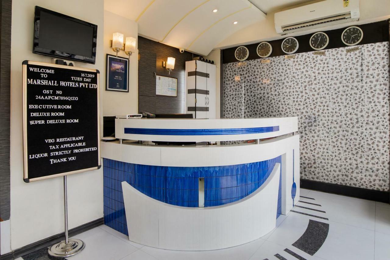 Capital O 978 Marshall The Hotel Ahmedabad Ngoại thất bức ảnh