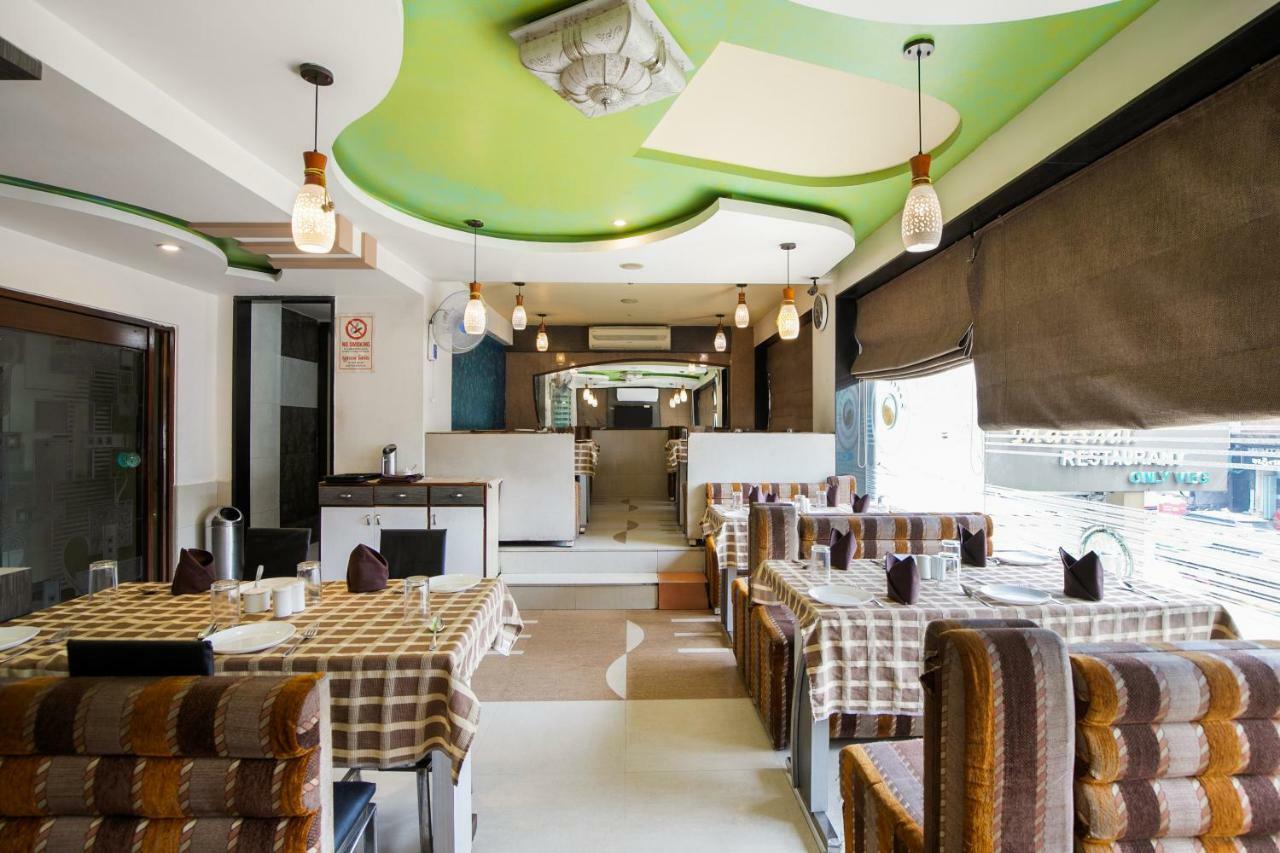 Capital O 978 Marshall The Hotel Ahmedabad Ngoại thất bức ảnh