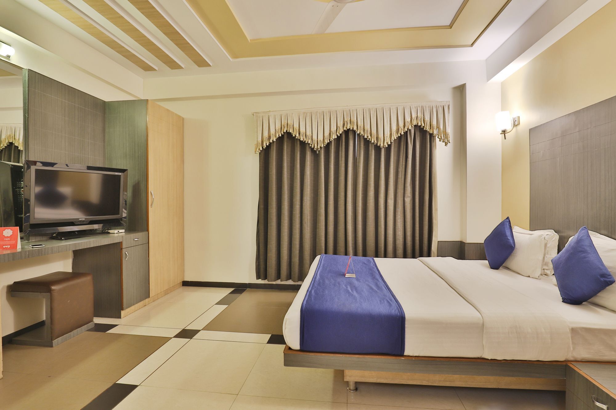 Capital O 978 Marshall The Hotel Ahmedabad Ngoại thất bức ảnh